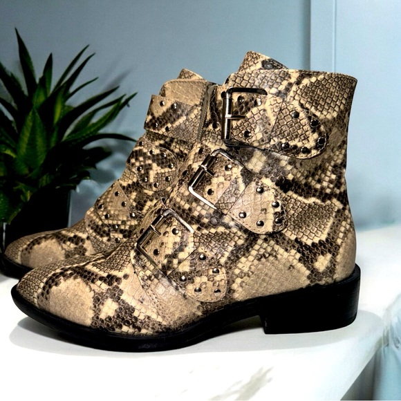 Steve Madden Steven New York Harmon Triple Buckle Zipper Booties Snake Size 7 - Picture 1 of 13